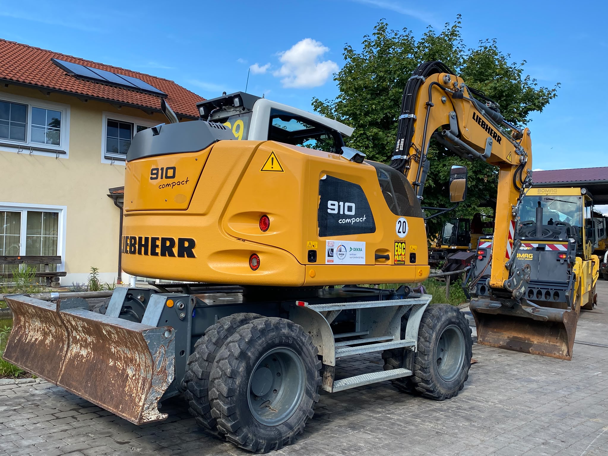 Liebherr A910 compact , Mobilbagger – Bild 10