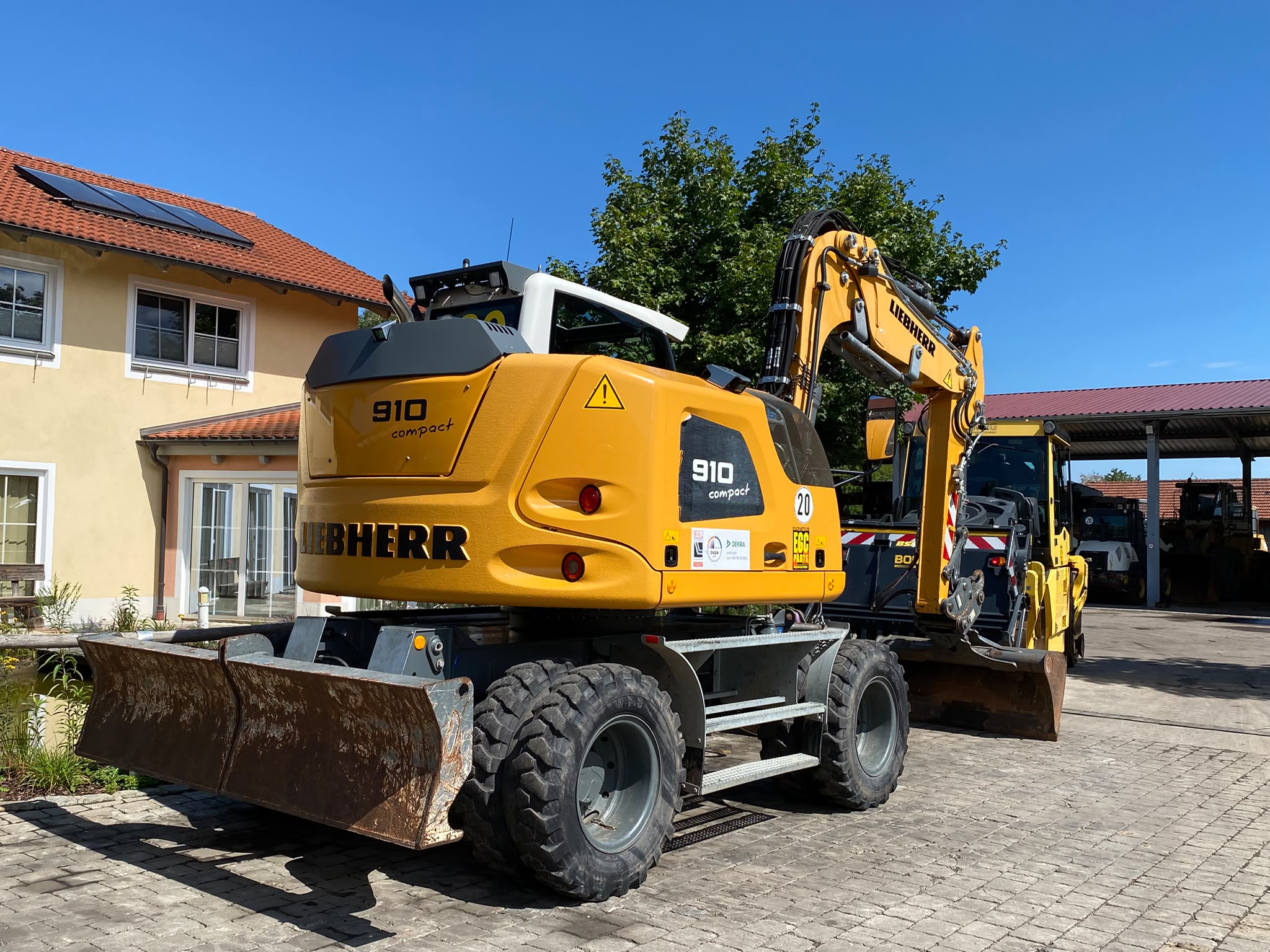 Liebherr A910 compact , Mobilbagger – Bild 12
