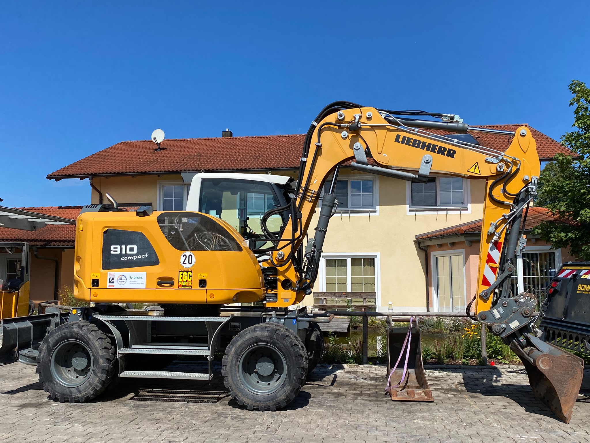 Liebherr A910 compact , Mobilbagger – Bild 13
