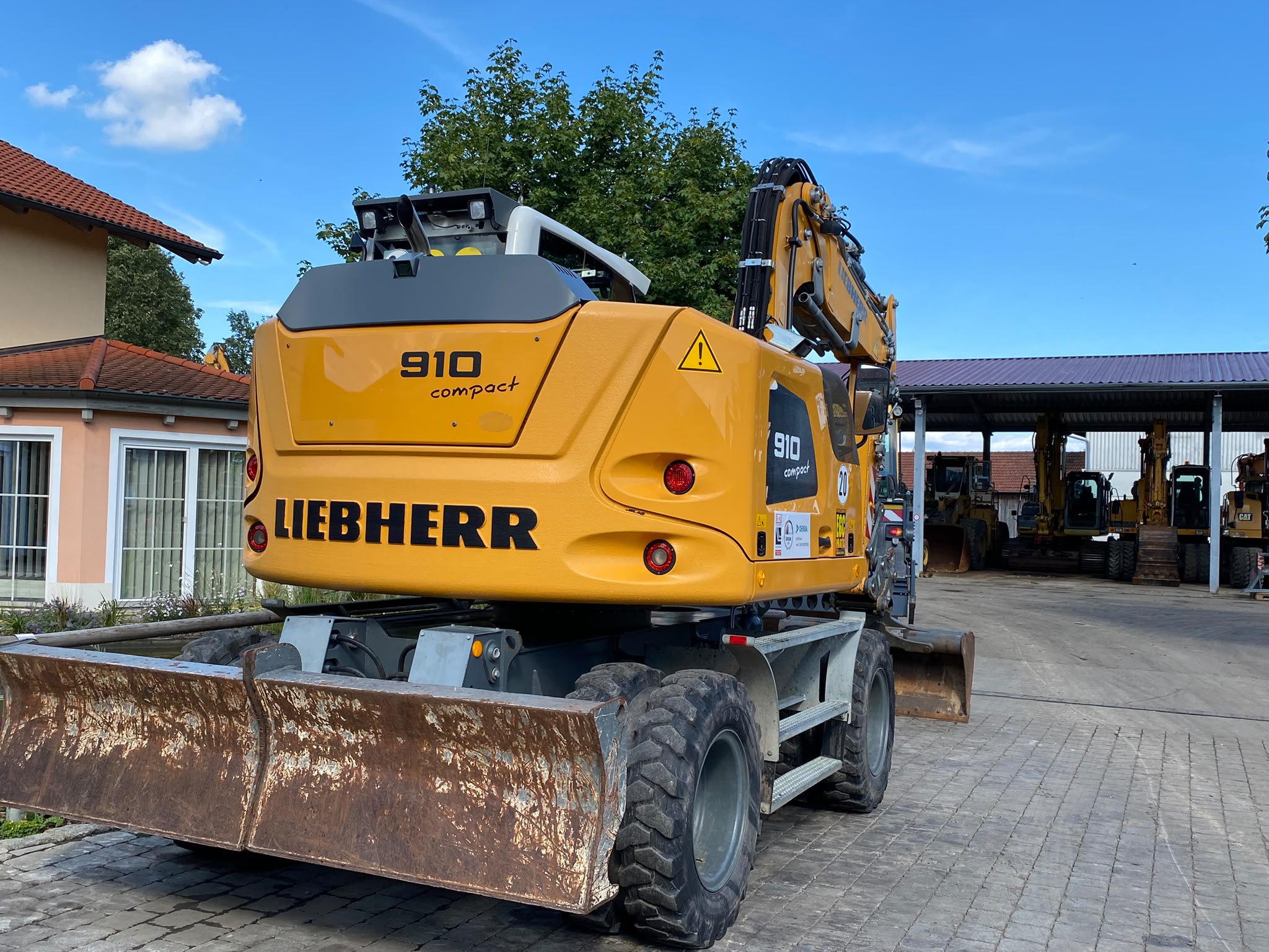 Liebherr A910 compact , Mobilbagger – Bild 4