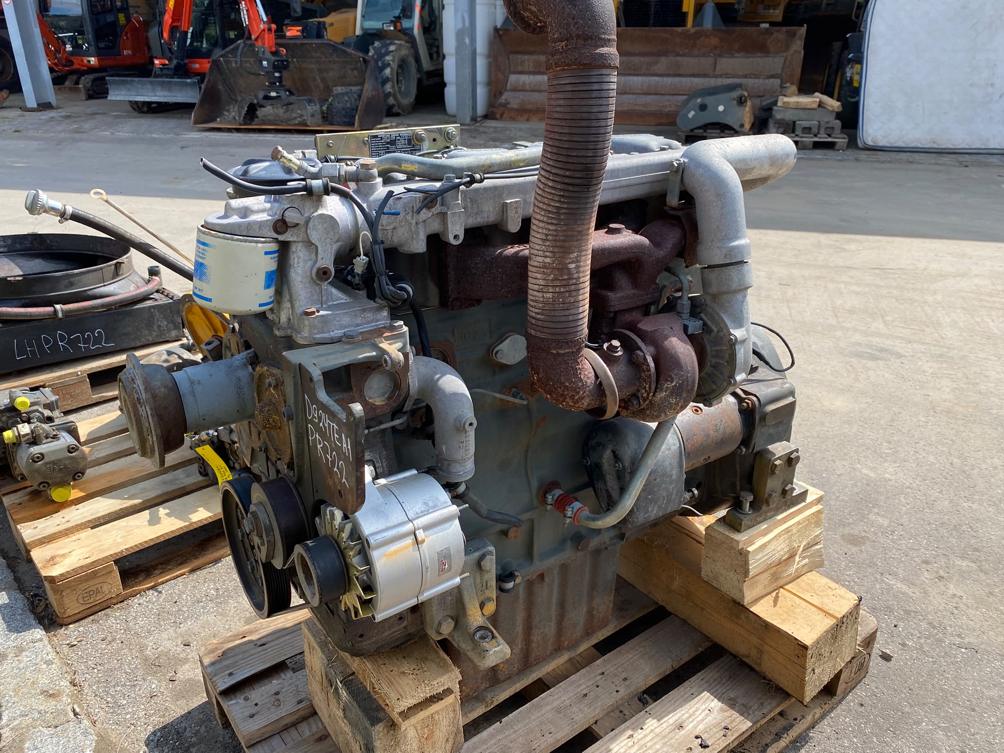 Liebherr D924 TE A1, Dieselmotor aus Liebherr PR 722 – Bild 12