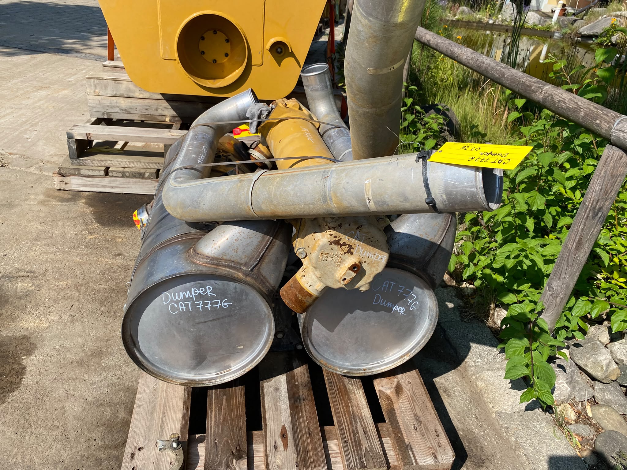 Auspuff , Wärmetauscher aus CAT 777G, Dumper – Bild 4