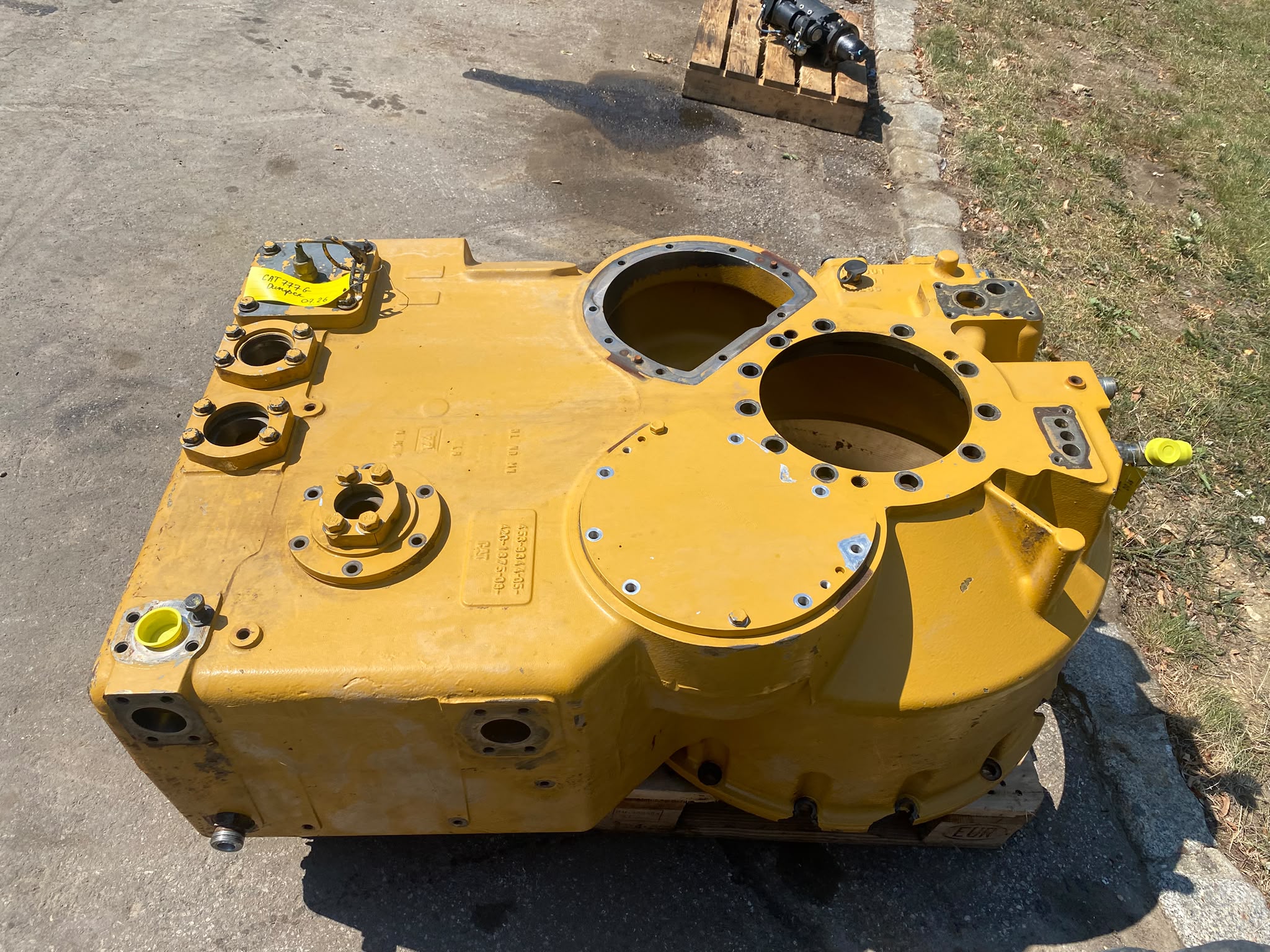 Drehmomentwandler Gehäuse aus CAT 777G, Dumper – Bild 2