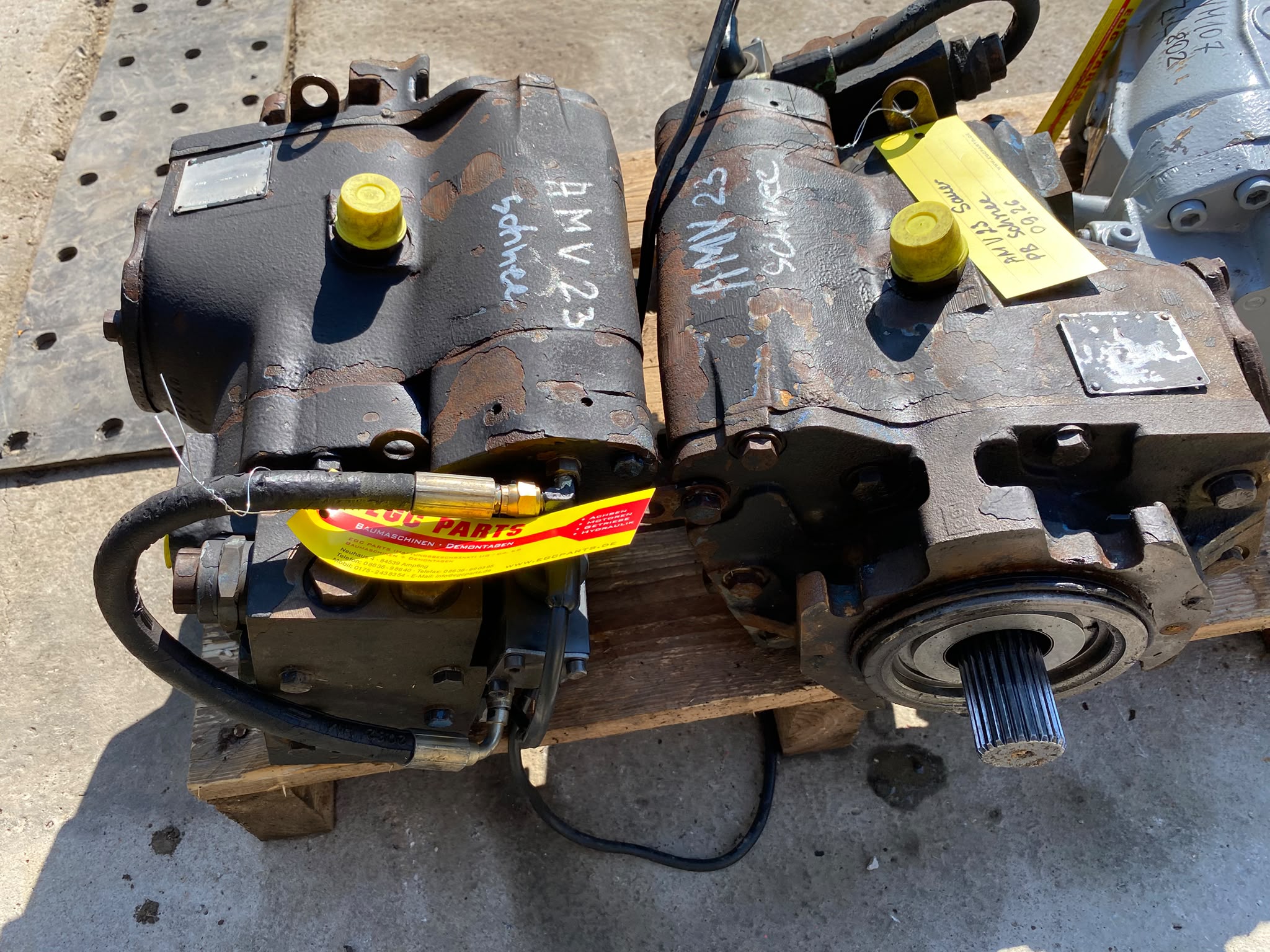 Fahrmotor Sauer AMV 23-000-49123, aus Kässbohrer PistenBully-Schneemaschinen – Bild 5